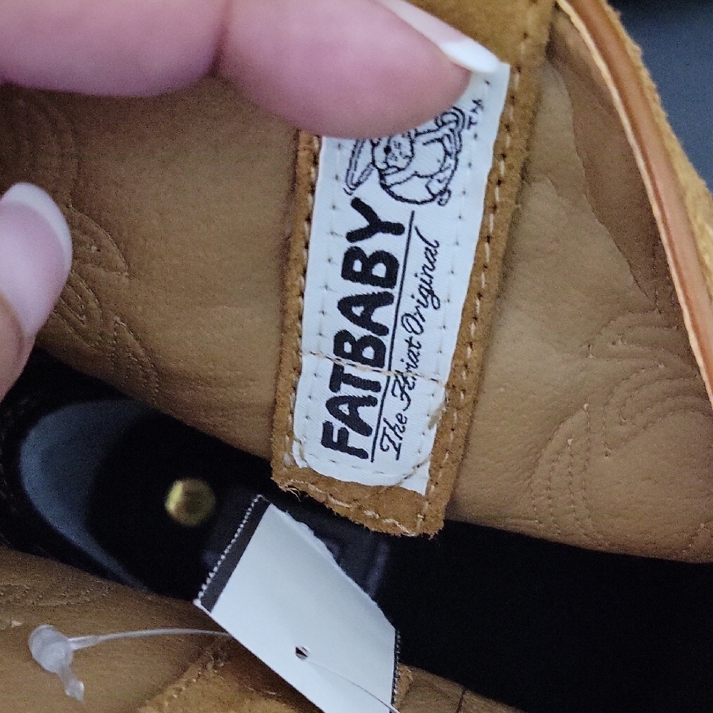 Classic Tan Leather Cowboy Boots - Picture 2 of 5